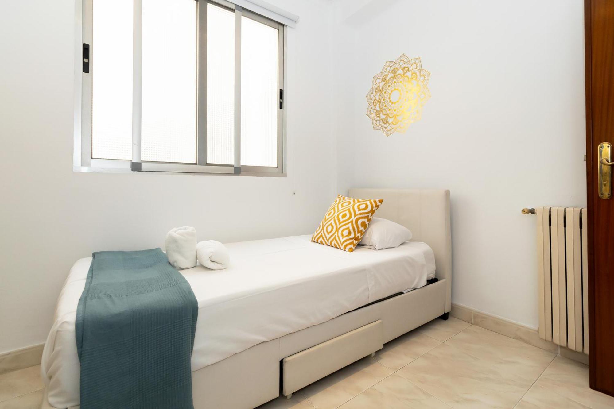 Maxwell House Valencia Apartment Екстериор снимка
